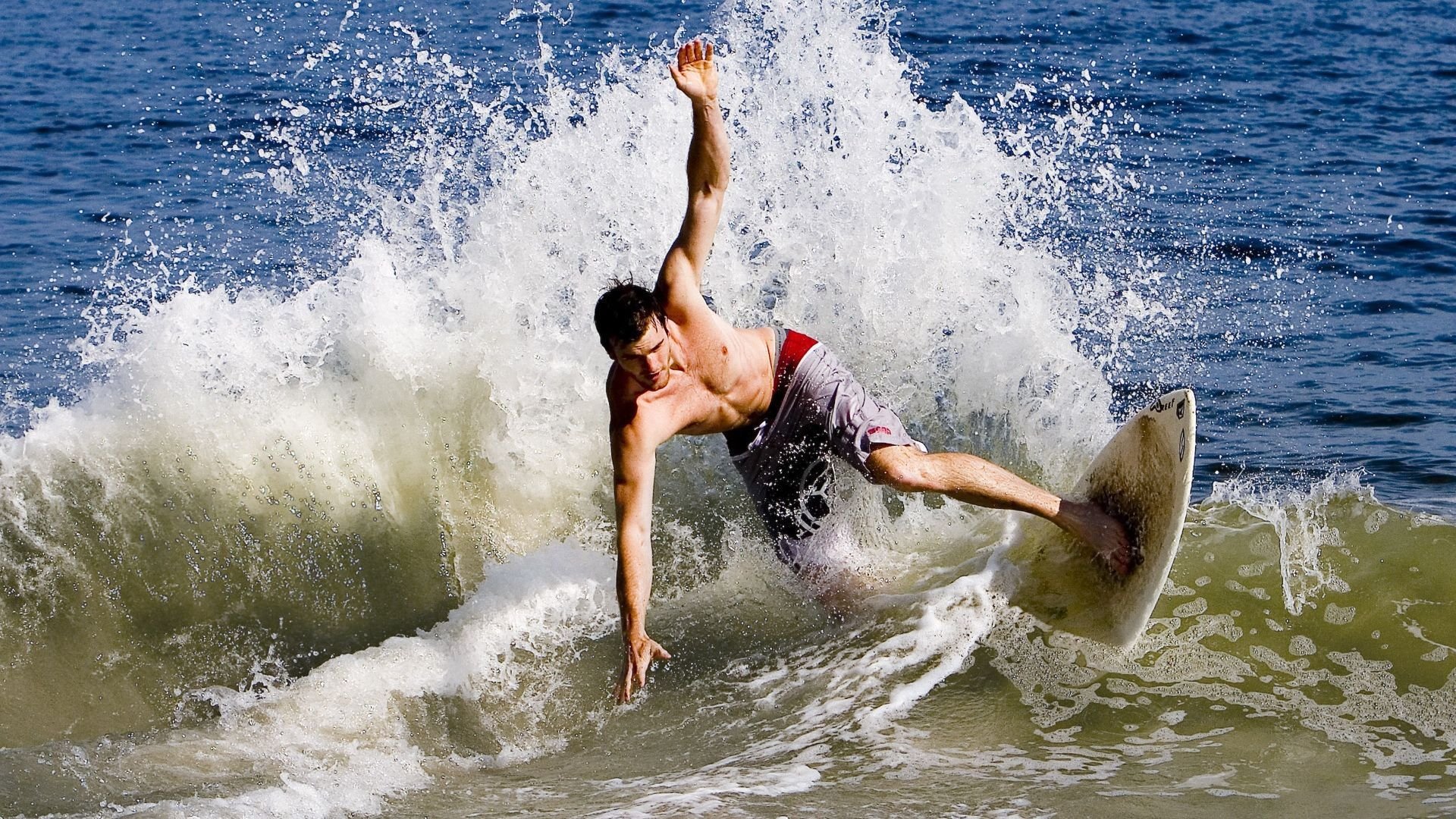 开云体育-当魔术师遇见大力神—东契奇在2026世界杯之夜的篮球艺术启示录